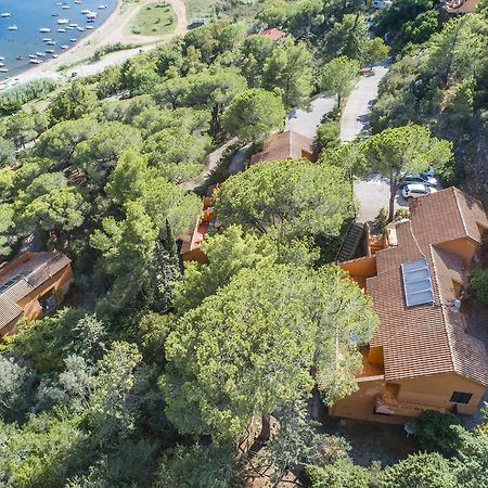 Residence Sud Est Porto Azzurro Εξωτερικό φωτογραφία