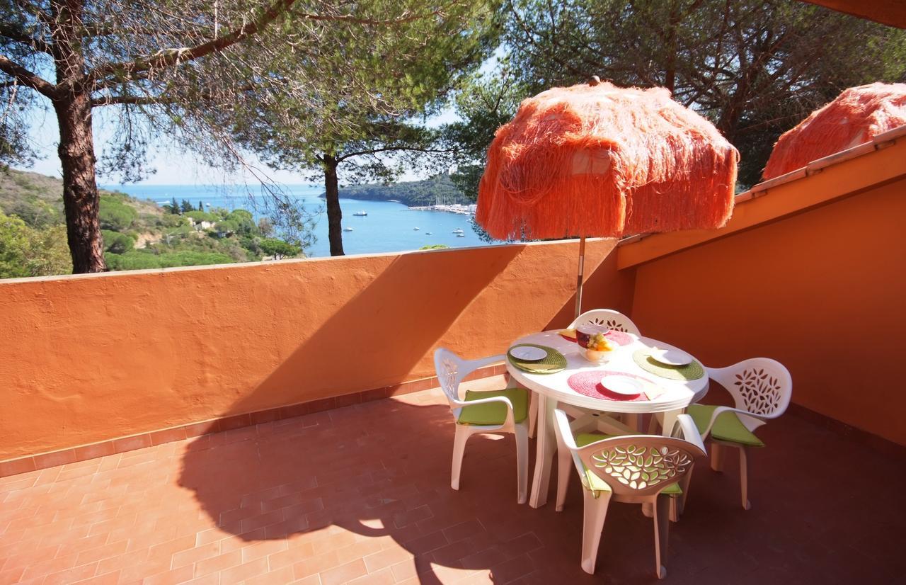 Residence Sud Est Porto Azzurro Εξωτερικό φωτογραφία