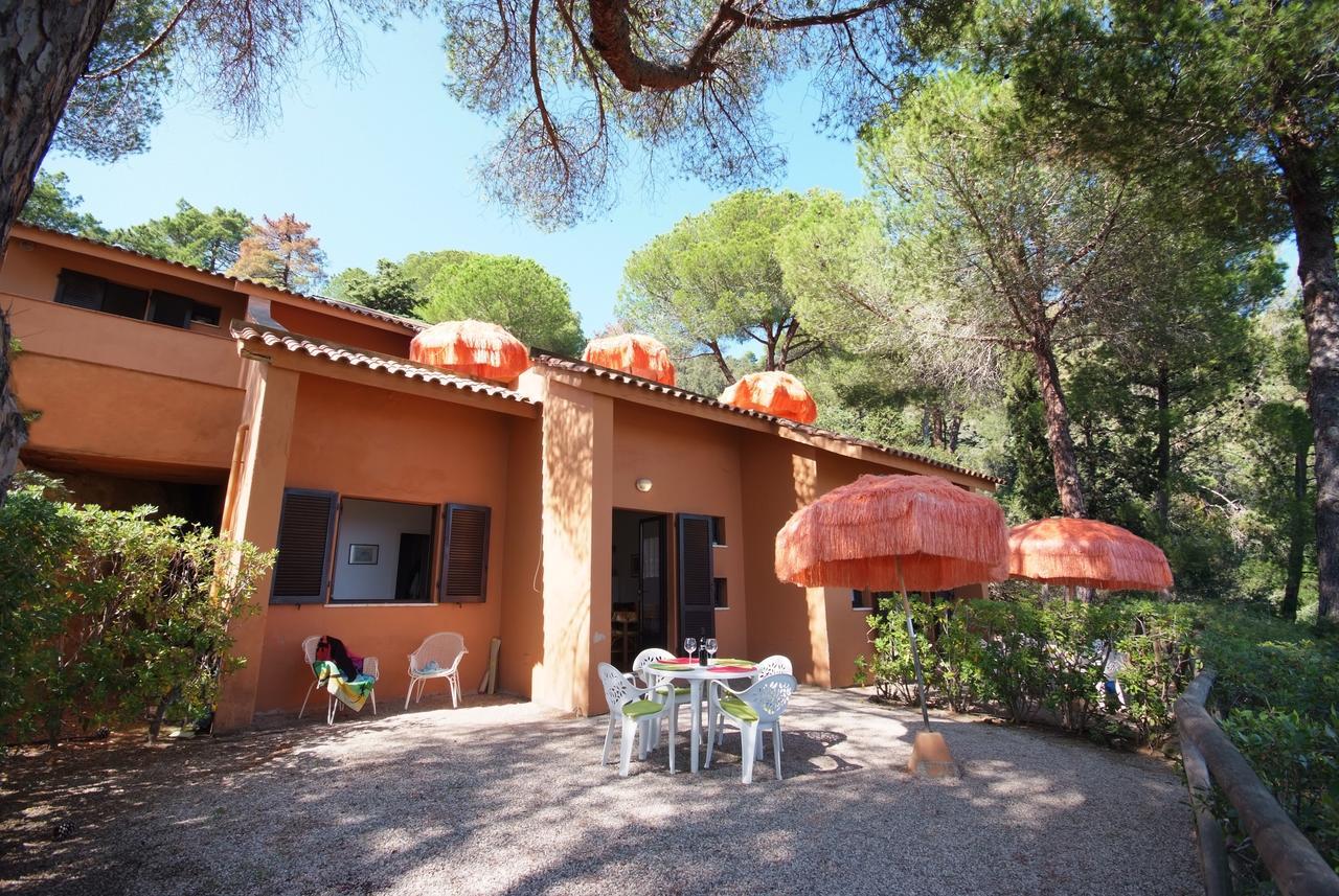 Residence Sud Est Porto Azzurro Εξωτερικό φωτογραφία