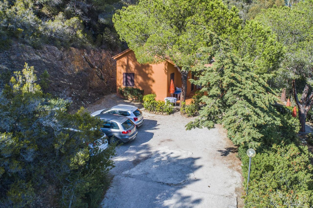 Residence Sud Est Porto Azzurro Εξωτερικό φωτογραφία