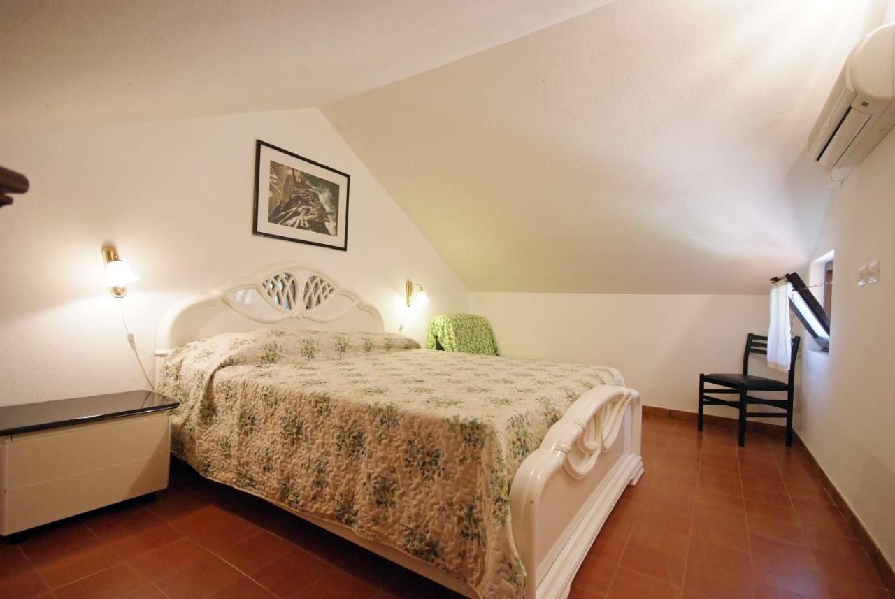 Residence Sud Est Porto Azzurro Εξωτερικό φωτογραφία
